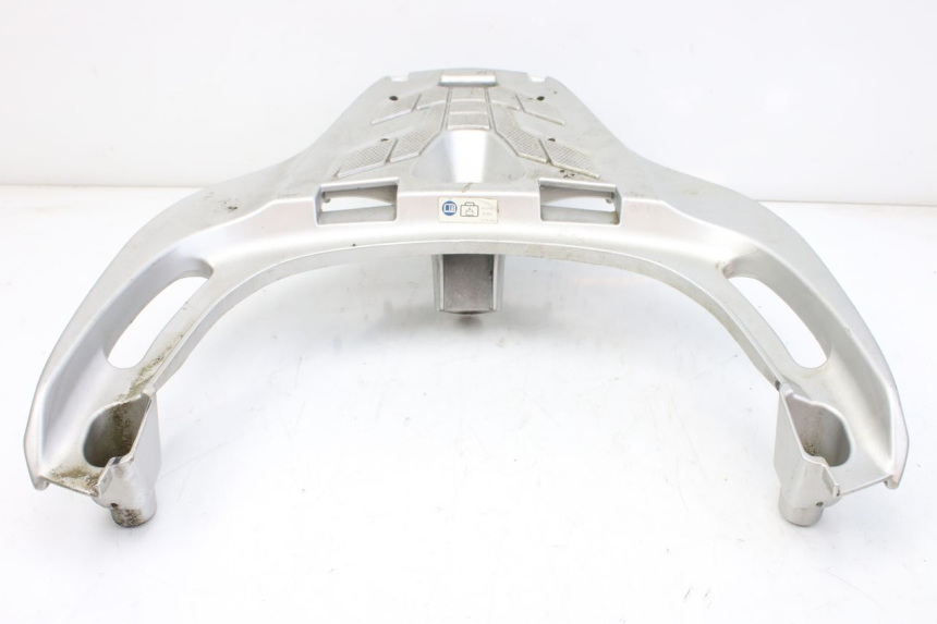 photo de LUGGAGE RACK HONDA FES S-WING SWING ABS 125 (2007 - 2015) - Surface and material condition