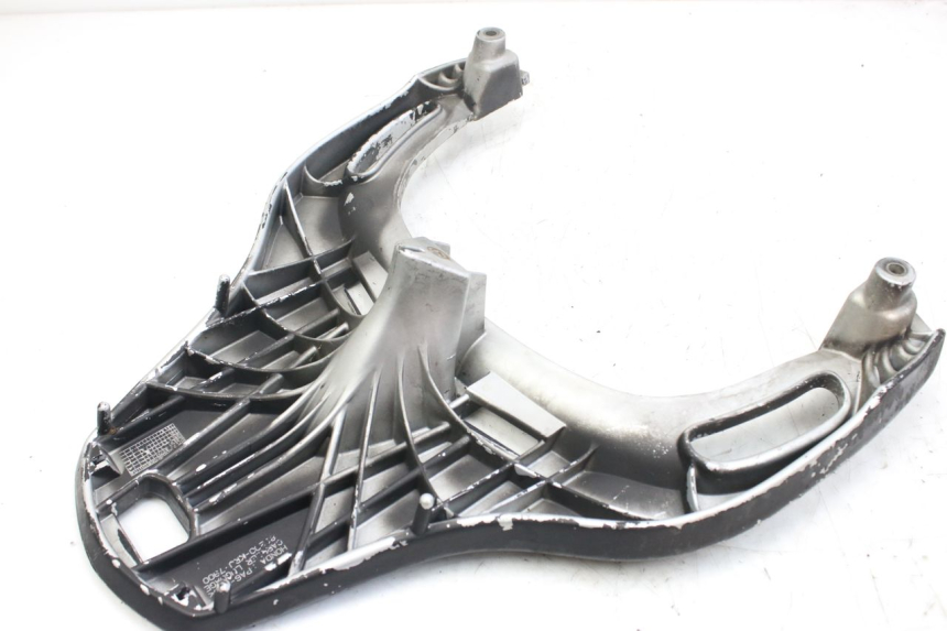 photo de LUGGAGE RACK HONDA FES S-WING SWING ABS 125 (2007 - 2015) - Fixing points details