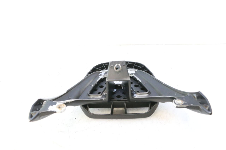 photo de LUGGAGE RACK SYM FIDDLE 3 III 50 (2014 - 2020) - Surface and material condition