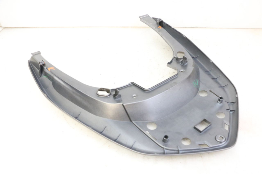 photo de LUGGAGE RACK HONDA FORZA ABS 300 (2013 - 2017) - Zoom on usage condition