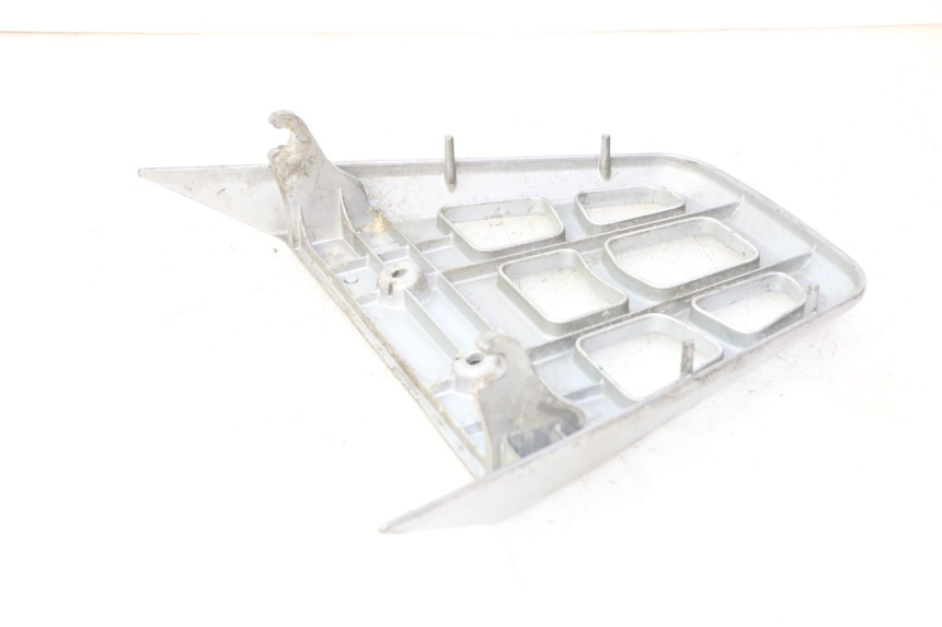 photo de LUGGAGE RACK DAELIM HISTORY 125 (2001 - 2002) - Markings and original references