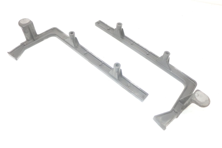 photo de LUGGAGE RACK KAWASAKI GTR 1000 (1994 - 2004) - Alternative perspective