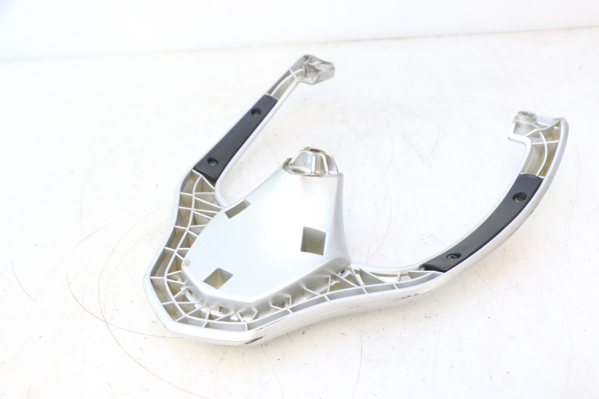 photo de LUGGAGE RACK PIAGGIO LIBERTY IGET 4T 50 (2015 - 2020) - Zoom on usage condition