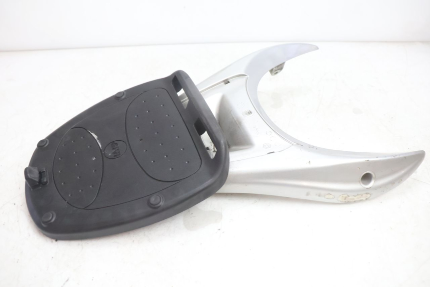 photo de LUGGAGE RACK PIAGGIO LIBERTY 125 (1998 - 2008) - Fixing points details