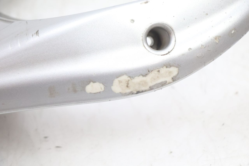 photo de LUGGAGE RACK PIAGGIO LIBERTY 125 (1998 - 2008) - Surface and material condition
