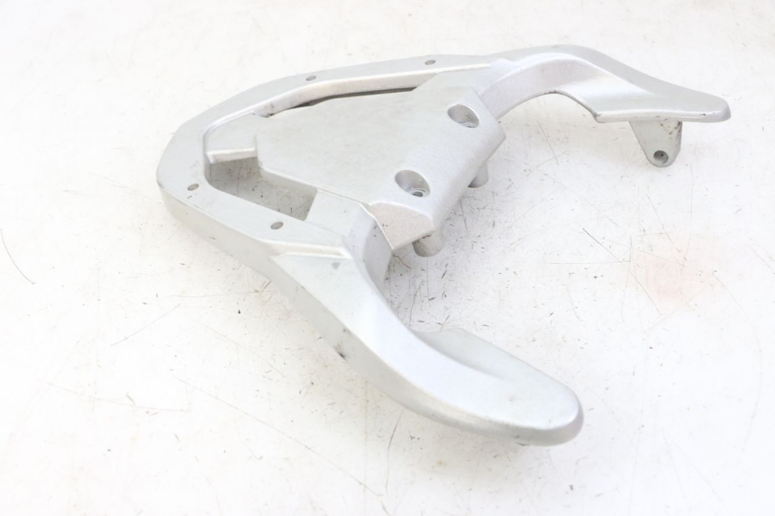 photo de LUGGAGE RACK LONGJIA SHARPY 125 (2020 - 2024) - Technical close-up