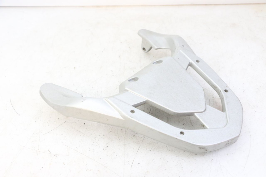 photo de LUGGAGE RACK LONGJIA SHARPY 125 (2020 - 2024) - Fixing points details