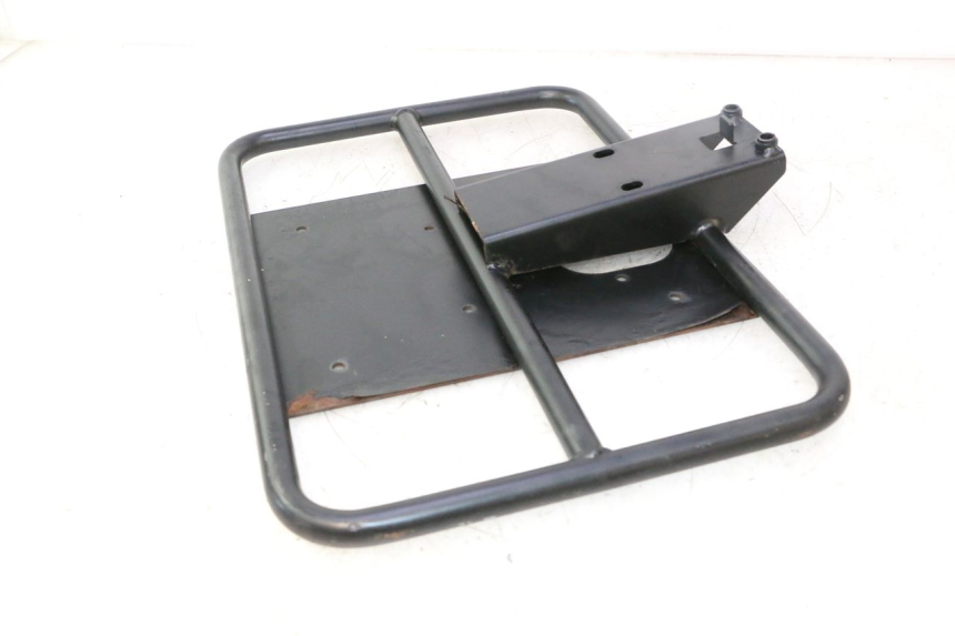 photo de LUGGAGE RACK PEUGEOT LUDIX PRO 2T 50 (2010 - 2017) - Zoom on usage condition