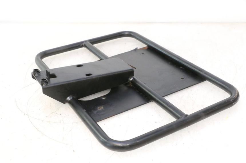 photo de LUGGAGE RACK PEUGEOT LUDIX PRO 2T 50 (2010 - 2017) - Fixing points details