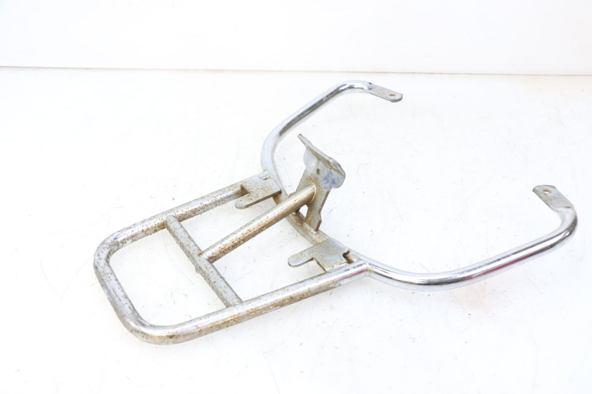 photo de LUGGAGE RACK PIAGGIO LXV 4T 50 (2009 - 2013) - Alternative perspective