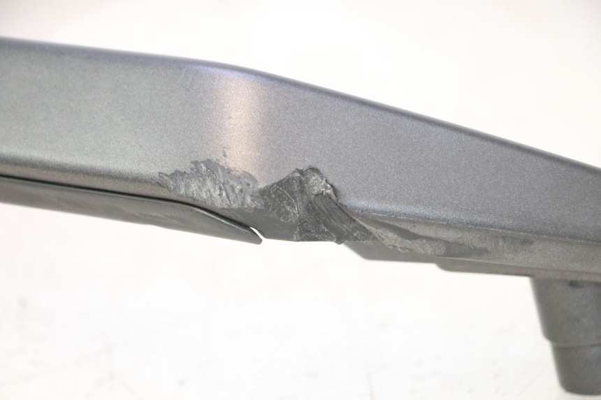 photo de LUGGAGE RACK PIAGGIO MP3 HPE 530 (2022 - 2026) - Checked used part