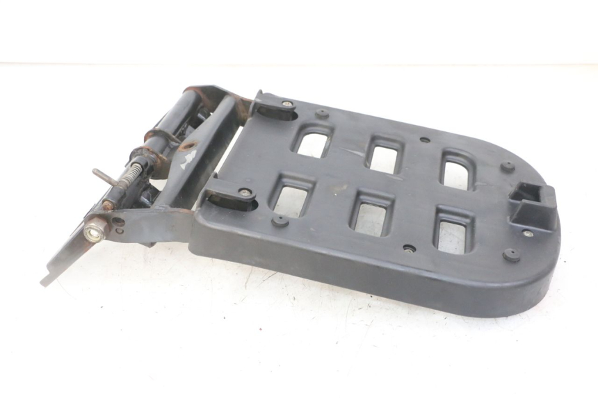 photo de LUGGAGE RACK PIAGGIO MP3 LT 300 (2010 - 2016) - Alternative perspective