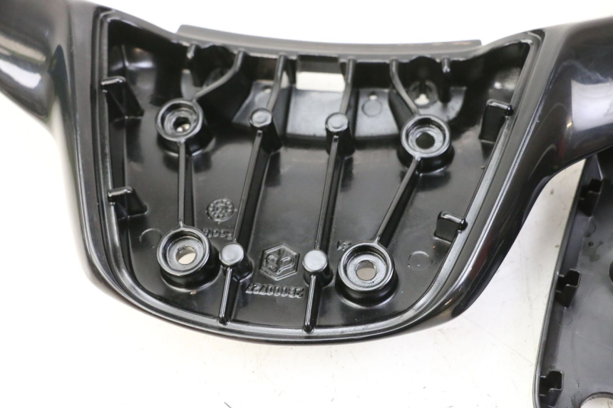 photo de LUGGAGE RACK PIAGGIO MP3 500 (2014 - 2017) - Alternative angle