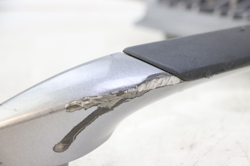 photo de LUGGAGE RACK PIAGGIO MP3 500 (2014 - 2017) - High-resolution close-up