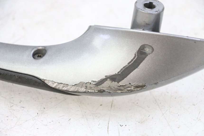 photo de LUGGAGE RACK PIAGGIO MP3 500 (2014 - 2017) - Technical close-up