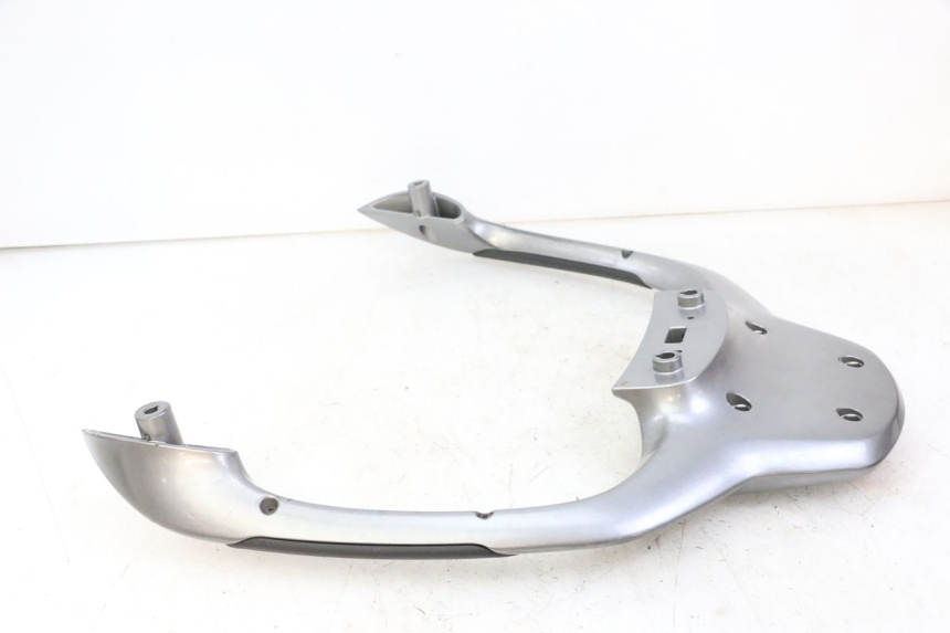 photo de LUGGAGE RACK PIAGGIO MP3 500 (2014 - 2017) - Fixing points details