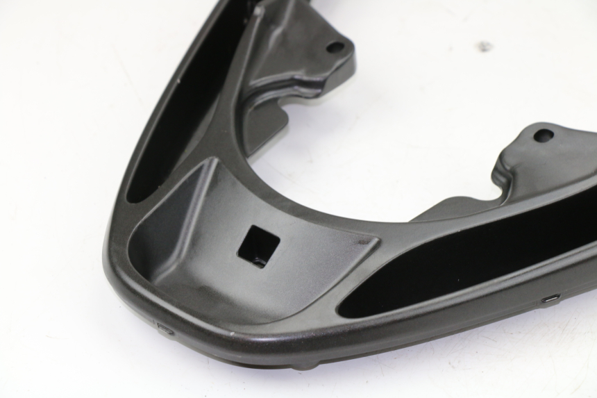 photo de LUGGAGE RACK HONDA PCX (JF28) 125 (2009 - 2011) - Alternative perspective