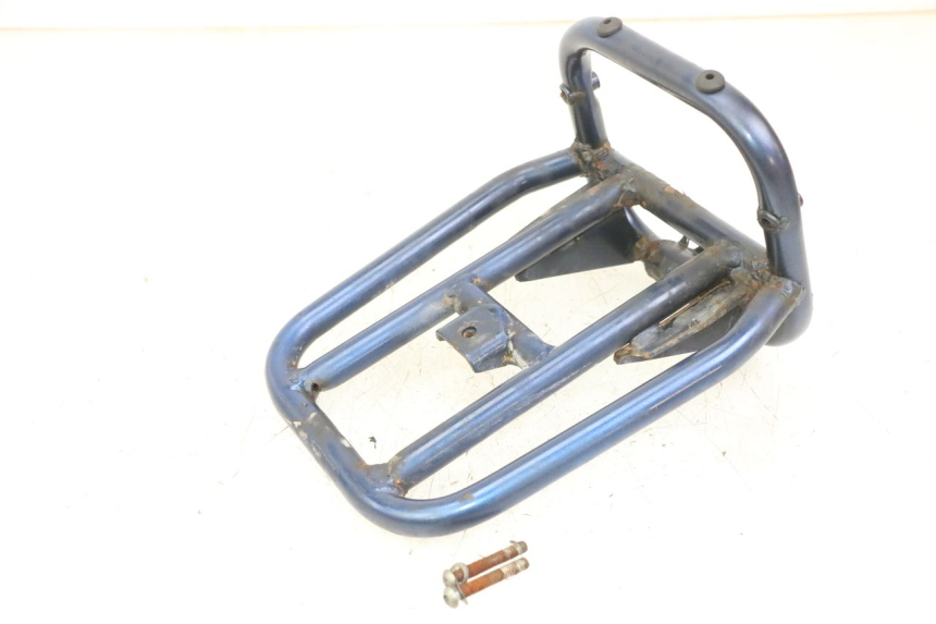 photo de LUGGAGE RACK PIAGGIO VESPA LX 150 (2005 - 2013) - Zoom on usage condition