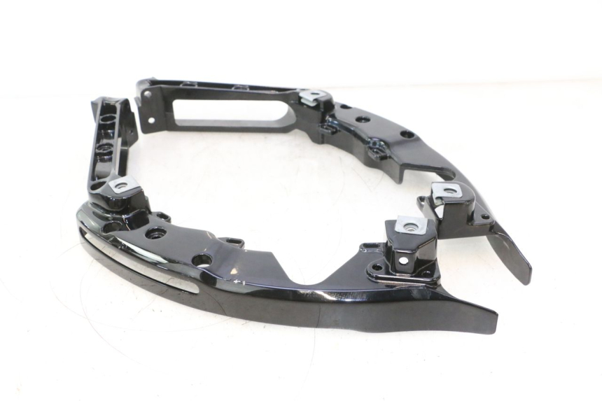 photo de LUGGAGE RACK HARLEY DAVIDSON ROAD GLIDE FLTRXSE 1920 (2018 - 2022) - Fixing points details