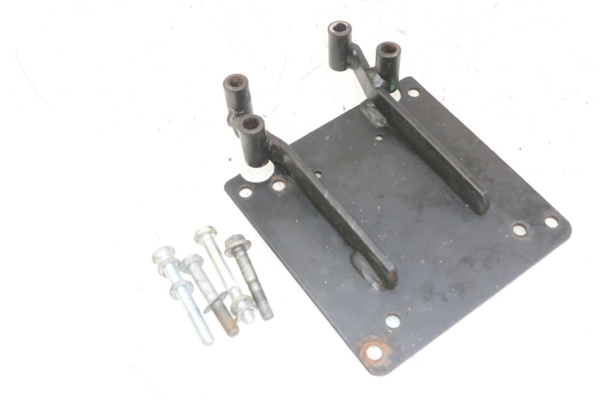 photo de LUGGAGE RACK GILERA RUNNER SL 50 (2006 - 2009) - Component detail