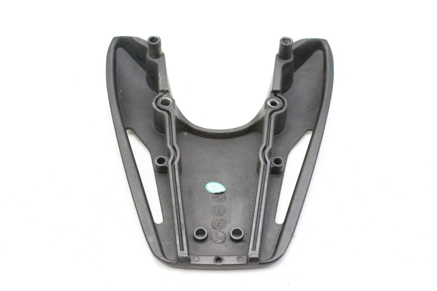 photo de LUGGAGE RACK KEEWAY RY6 2T 50 (2011 - 2019) - Technical close-up