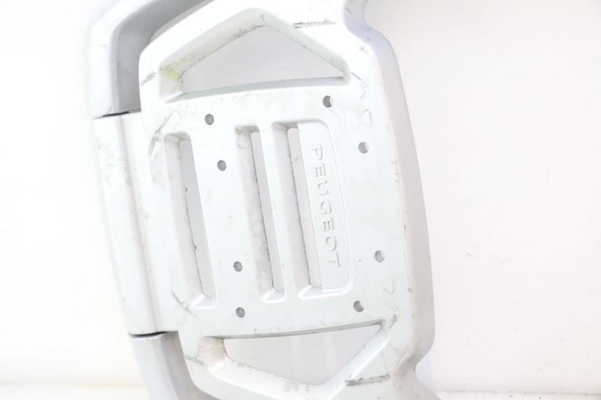 photo de LUGGAGE RACK PEUGEOT SATELIS 125 (2013 - 2018) - Component detail