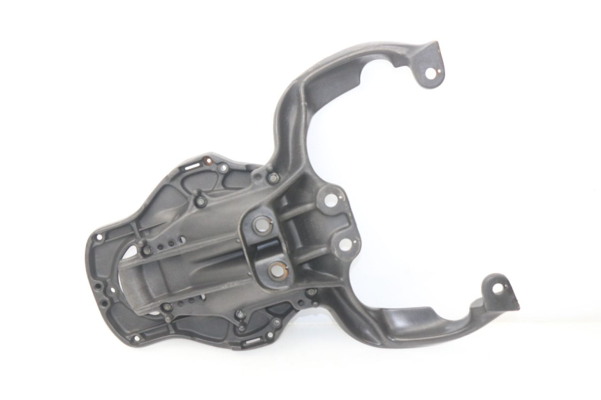 photo de LUGGAGE RACK APRILIA SCARABEO GT 125 (1999 - 2007) - Alternative perspective