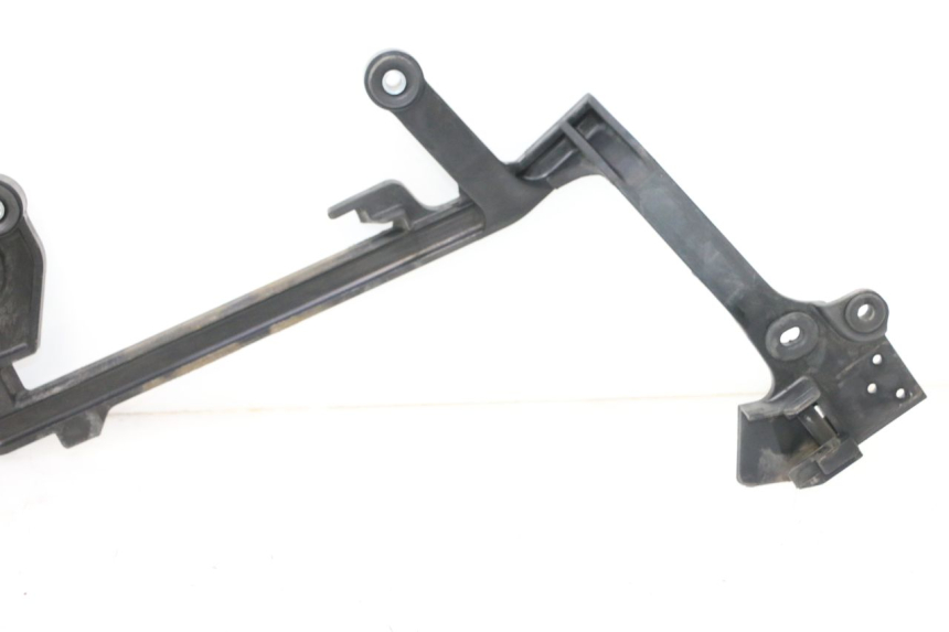 photo de LUGGAGE RACK HONDA ST PAN EUROPEAN 1100 (1990 - 2002) - Technical close-up