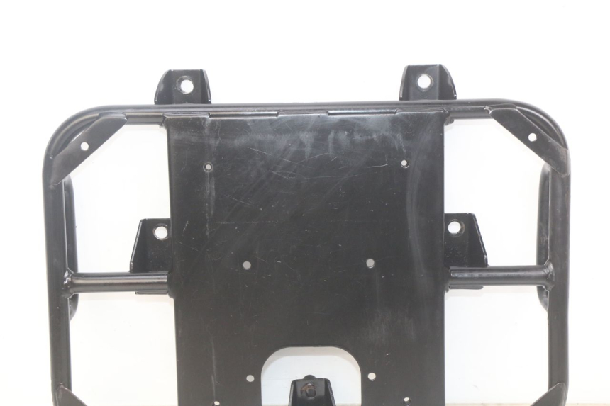 photo de LUGGAGE RACK PEUGEOT TWEET 4T 50 (2018 - 2022) - Fixing points details