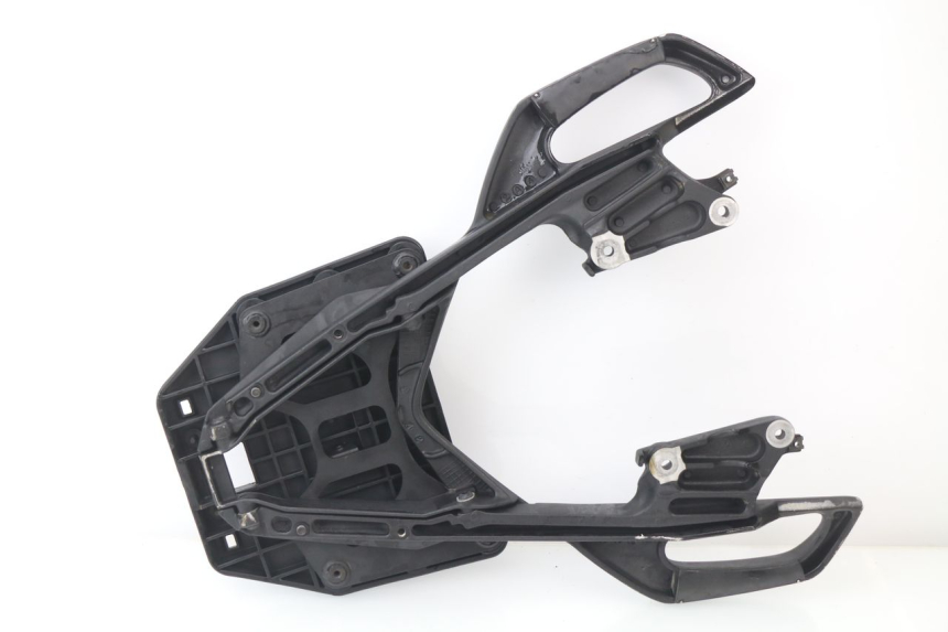 photo de LUGGAGE RACK HONDA VFR F 1200 (2010 - 2015) - Zoom on usage condition