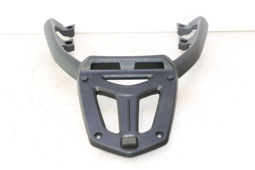 photo de LUGGAGE RACK YAMAHA X-MAX XMAX 125 (2010 - 2013) - Fixing points details
