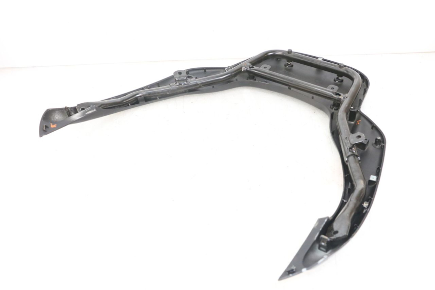 photo de LUGGAGE RACK PIAGGIO X10 125 (2012 - 2017) - Component detail