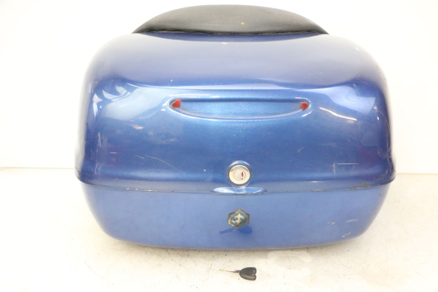 photo de LUGGAGE RACK PIAGGIO X9 EVOLUTION 125 (2003 - 2007) - High-resolution close-up