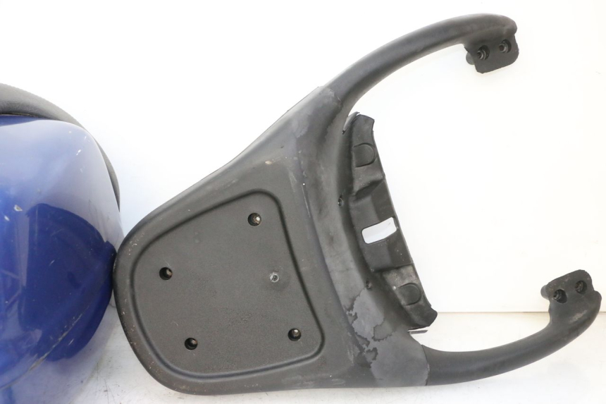 photo de LUGGAGE RACK PIAGGIO X9 EVOLUTION 125 (2003 - 2007) - Alternative angle