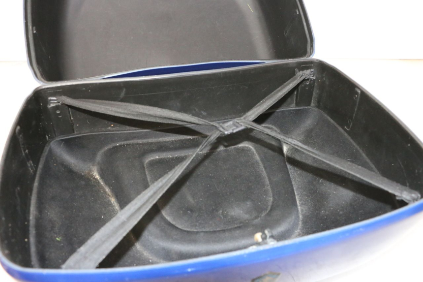 photo de LUGGAGE RACK PIAGGIO X9 EVOLUTION 125 (2003 - 2007) - Fixing points details