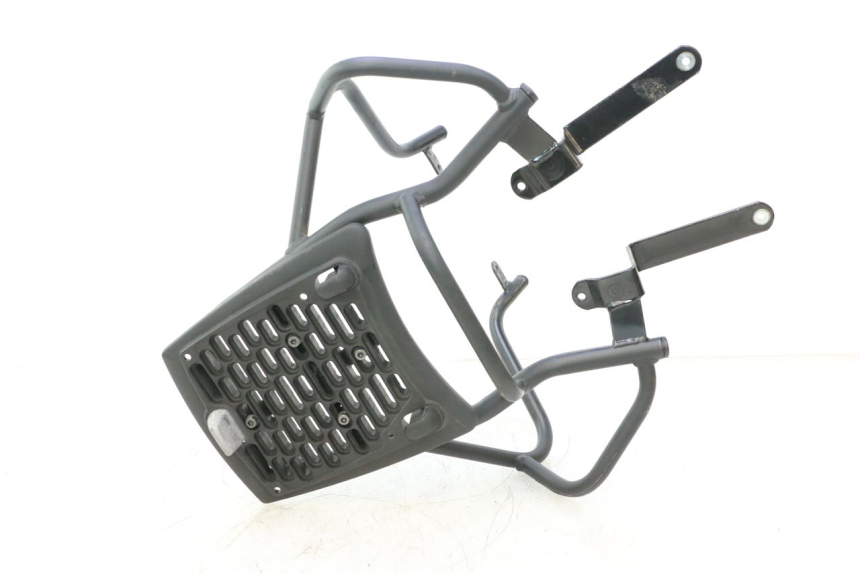 photo de LUGGAGE RACK YAMAHA YP MAJESTY 125 (1998 - 2001) - Alternative perspective