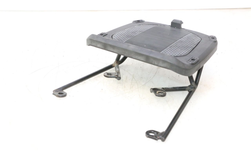 photo de LUGGAGE RACK YAMAHA YP MAJESTY 125 (2002 - 2006) - Alternative perspective