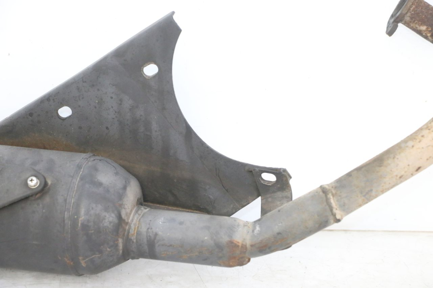 photo de EXHAUST PIPE KYMCO AGILITY NAKED RENOUVO 2T 50 (2011 - 2018) - High-resolution close-up