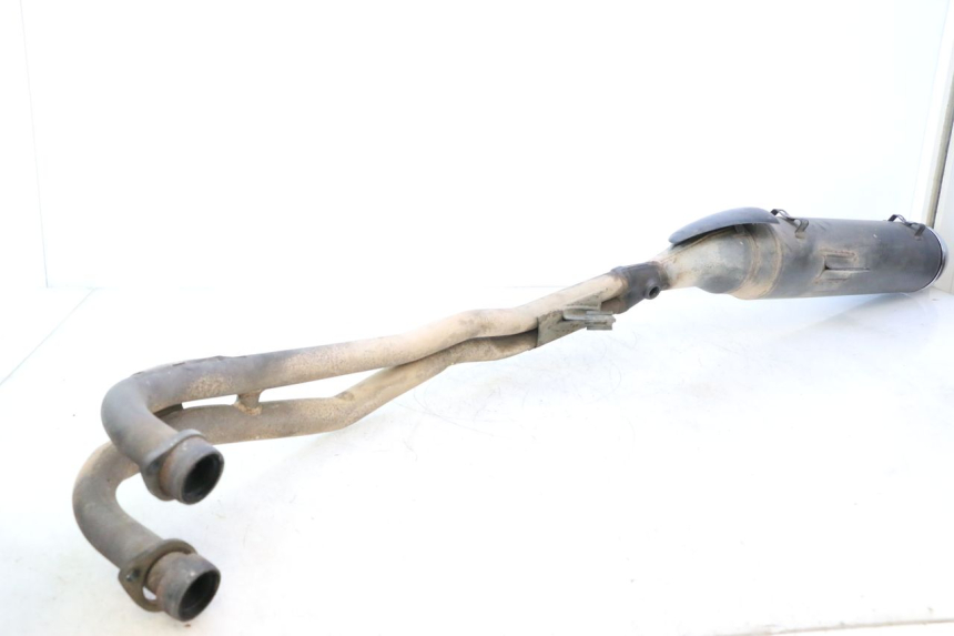 photo de EXHAUST SUZUKI BURGMAN EXECUTIVE ABS 650 (2006 - 2012) - Fixing points details