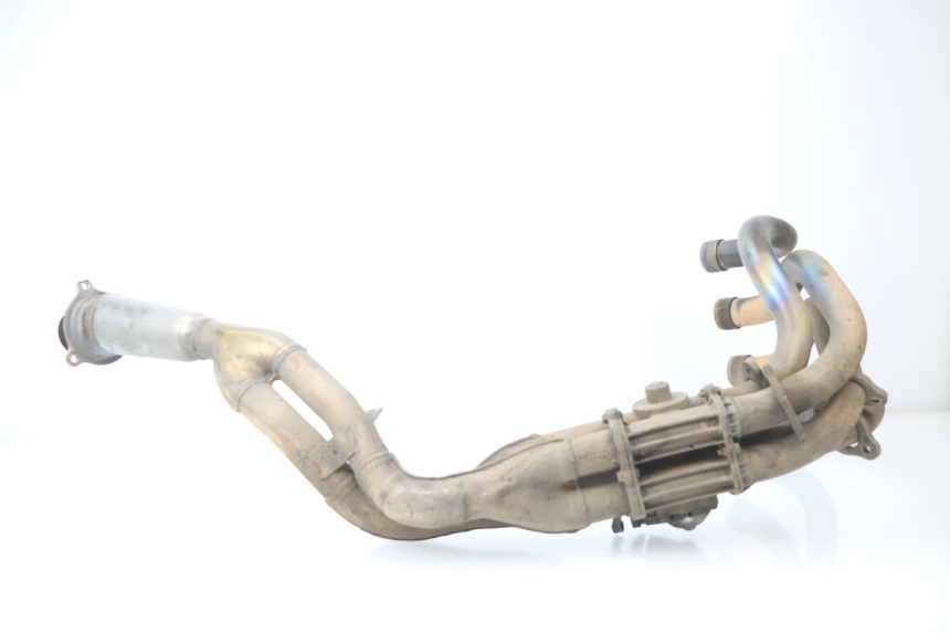 photo de EXHAUST HONDA CBR 929 RR FIREBLADE 900 (2000 - 2001) - Focus on structure