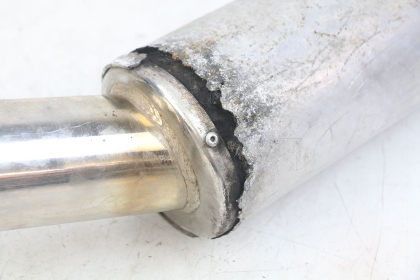 photo de RIGHT EXHAUST PIPE HONDA CBR F SC25 1000 (1989 - 1992) - Technical close-up