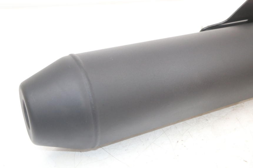 photo de RIGHT EXHAUST ROYAL ENFIELD CONTINENTAL GT 650 (2019 - 2024) - Component detail