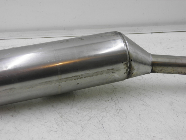 photo de RIGHT EXHAUST YAMAHA FJR 1300 (2004 - 2005) - Surface and material condition