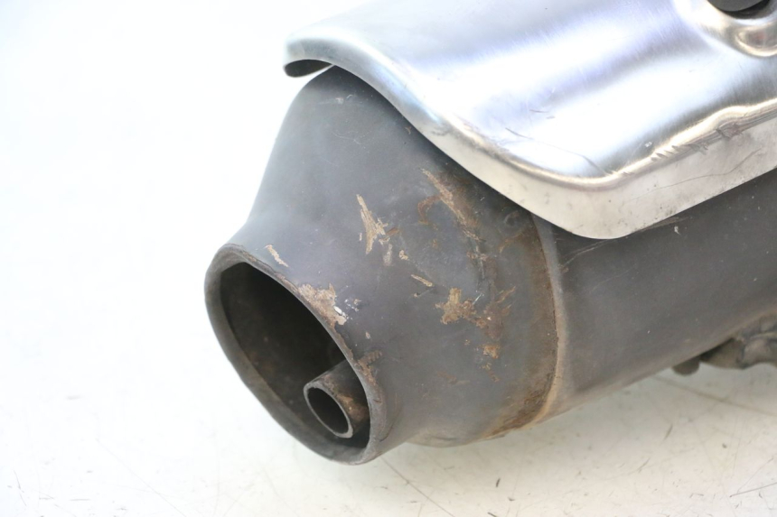 photo de EXHAUST PIPE HONDA FES PANTHEON 125 (2003 - 2007) - Fixing points details