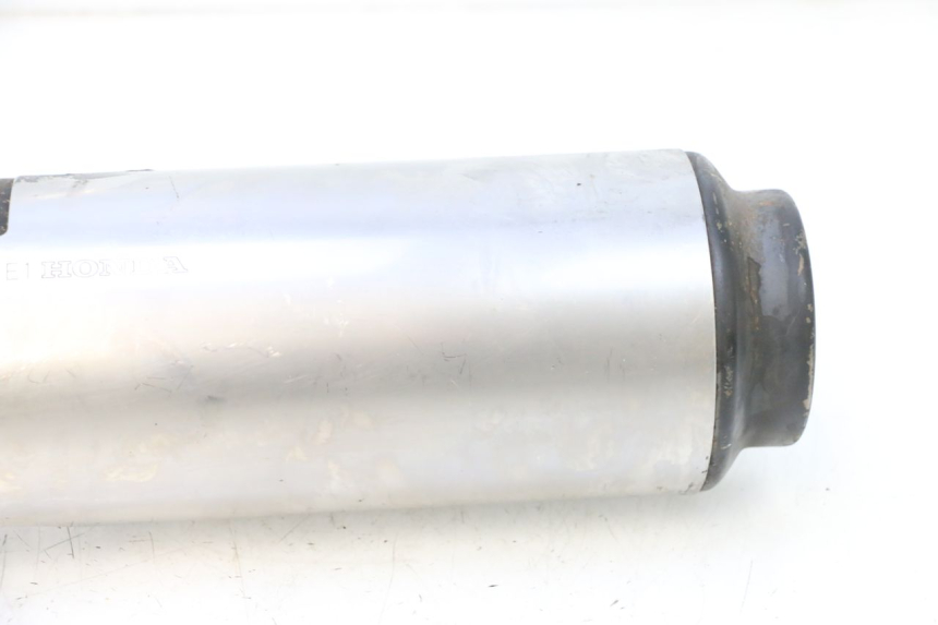 photo de LEFT EXHAUST HONDA ST PAN EUROPEAN 1100 (1990 - 2002) - Focus on structure