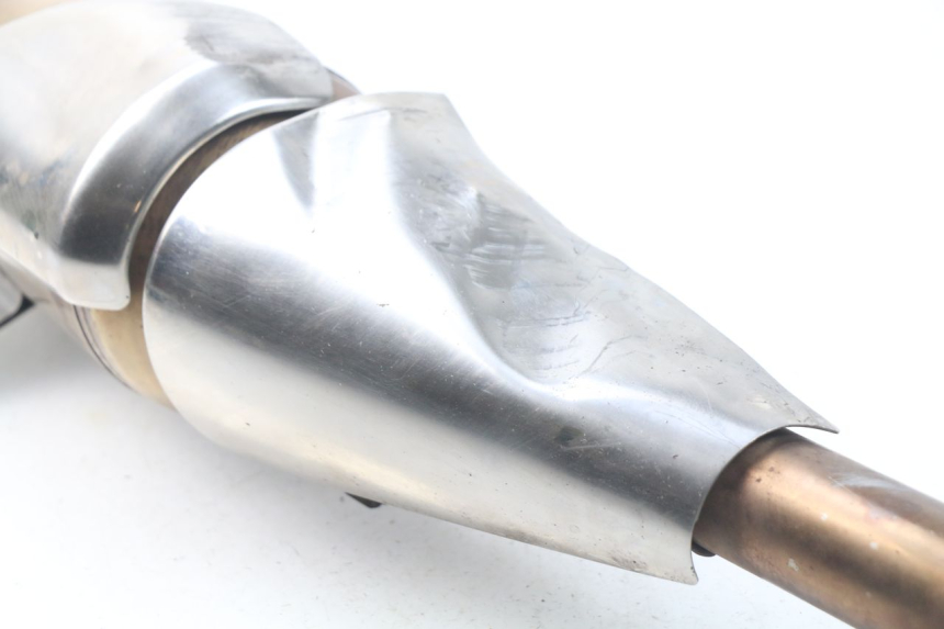 photo de LEFT EXHAUST YAMAHA TDM ABS 900 (2002 - 2014) - Technical close-up