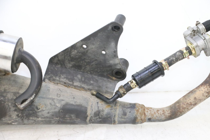 photo de EXHAUST VASTRO GP 2T 50 (2013 - 2017) - Detailed visual inspection