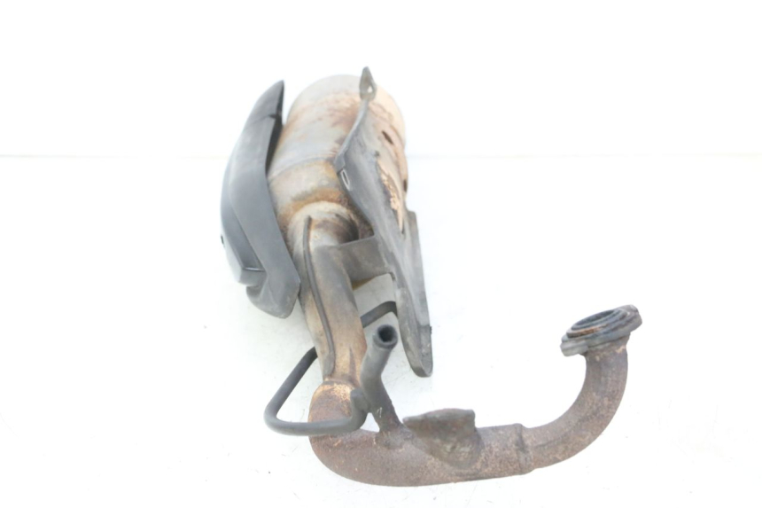 photo de EXHAUST PIPE PEUGEOT KISBEE 2T 50 (2010 - 2017) - Fixing points details