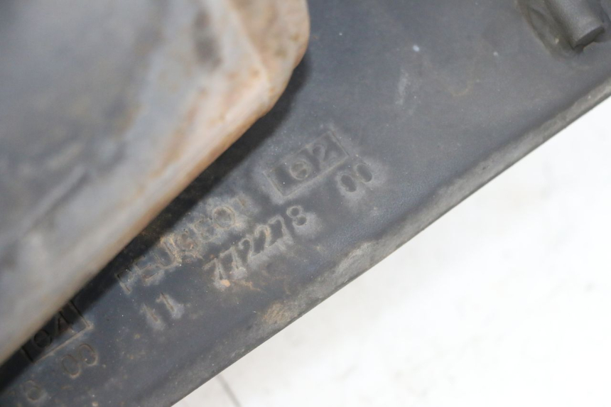 photo de EXHAUST PIPE PEUGEOT KISBEE 2T 50 (2010 - 2017) - Component detail