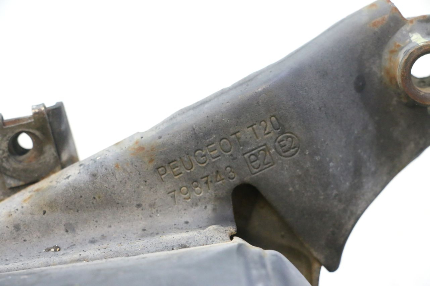 photo de EXHAUST PIPE PEUGEOT KISBEE 4T 50 (2018 - 2022) - Alternative angle